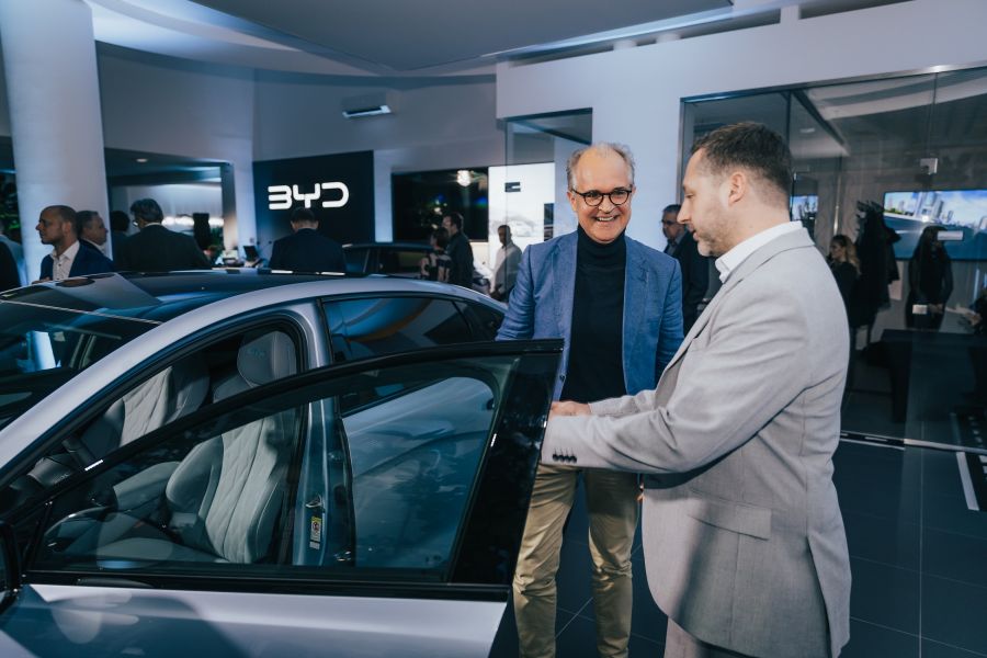 Megnyitotta BYD szalonját a Wallis Motor Duna - Autó & Motor - MOBILITY - byd, byd atto 3, byd dolphin, byd magyarország, byd seal, wallis, wallis motor duna,