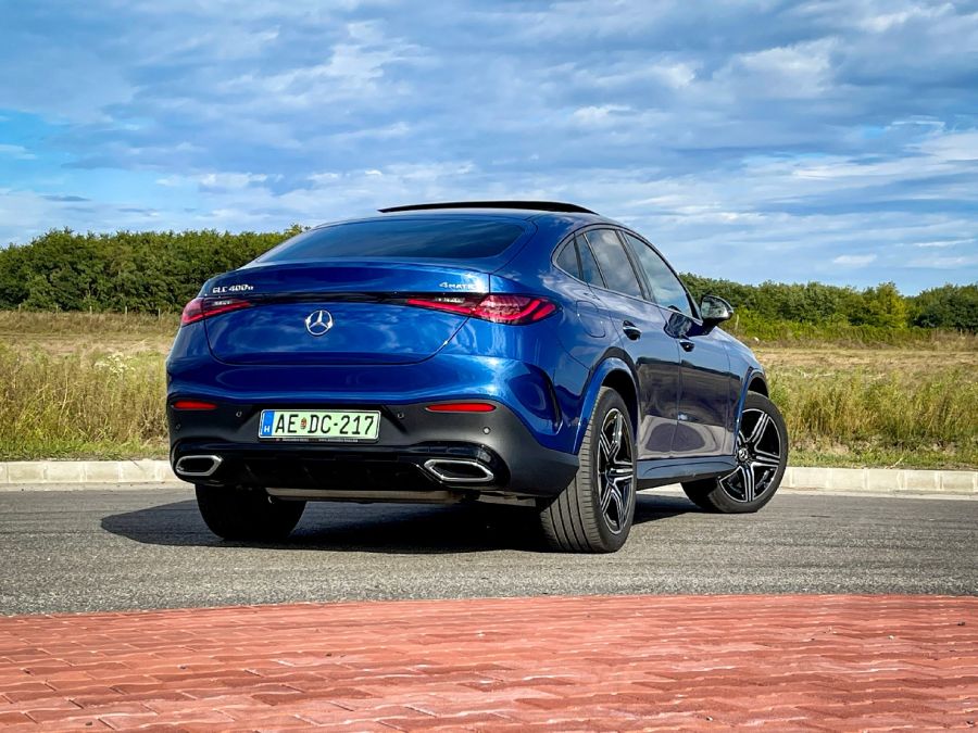 Amikor a presztízsből luxus lesz – Mercedes Benz GLC 400e 4Matic Coupé - Autó & Motor - MOBILITY - glc coupe 2023, glc coupe 400e, GLC coupé PHEV teszt, glc mercedes, Mercedes GLC coupé 400e teszt, Mercedes-Benz GLC 400e teszt, 