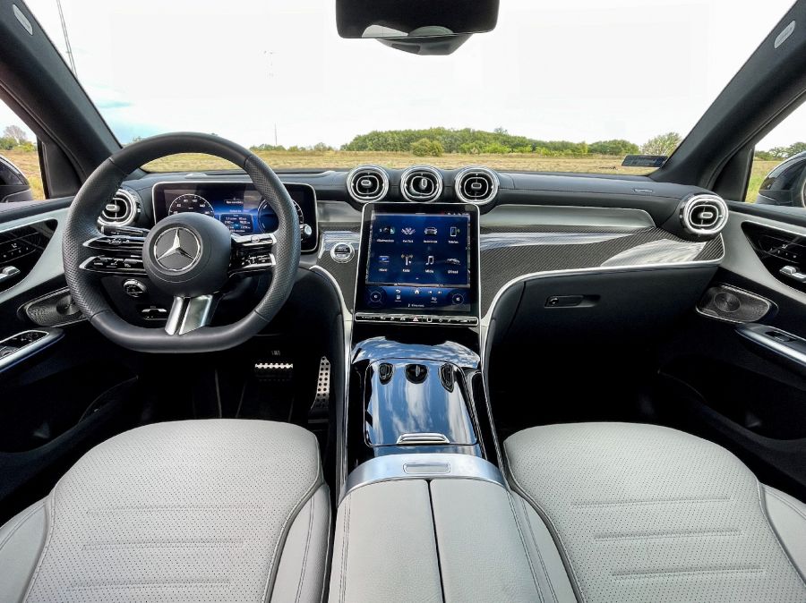 Amikor a presztízsből luxus lesz – Mercedes Benz GLC 400e 4Matic Coupé - Autó & Motor - MOBILITY - glc coupe 2023, glc coupe 400e, GLC coupé PHEV teszt, glc mercedes, Mercedes GLC coupé 400e teszt, Mercedes-Benz GLC 400e teszt, 