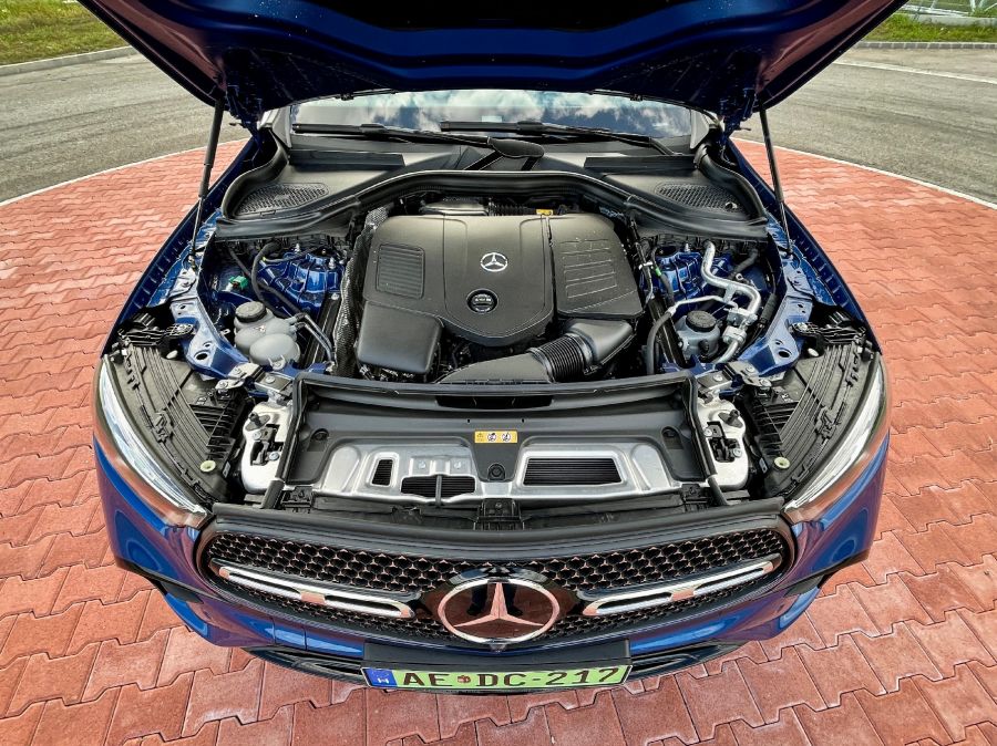 Amikor a presztízsből luxus lesz – Mercedes Benz GLC 400e 4Matic Coupé - Autó & Motor - MOBILITY - glc coupe 2023, glc coupe 400e, GLC coupé PHEV teszt, glc mercedes, Mercedes GLC coupé 400e teszt, Mercedes-Benz GLC 400e teszt, 