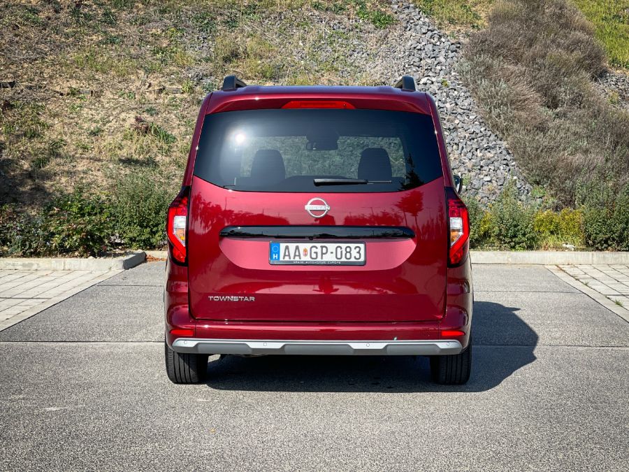 Kicsit másképpen fésülve máris más vagy – Nissan Townstar Combi 1.3 DIG-T - Autó & Motor - MOBILITY - nissan townstar combi 1.3 dig, townstar combi, townstar nissan, townstar teszt, 