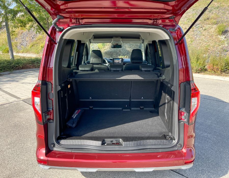 Kicsit másképpen fésülve máris más vagy – Nissan Townstar Combi 1.3 DIG-T - Autó & Motor - MOBILITY - nissan townstar combi 1.3 dig, townstar combi, townstar nissan, townstar teszt, 