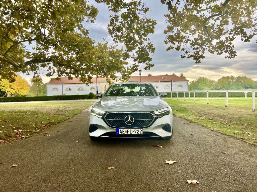 Szemet gyönyörködtető látvány – Mercedes-Benz E osztály bemutató - Autó & Motor - MOBILITY - 2023 Mercedes E, E osztály bemutató, mercedes benz, mercedes benz e osztály, mercedes e bemutató, 