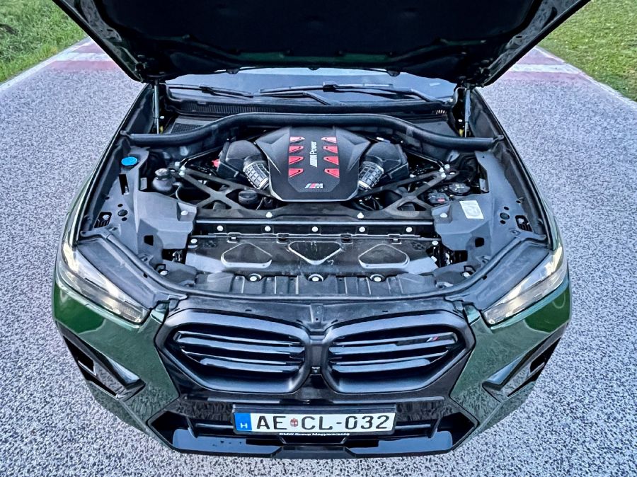 Erőteljes jelenlét – BMW X6 M Competition - Autó & Motor - MOBILITY - bmw x6 m competition teszt, x6m, x6m 2023, x6m competition, x6m teszt, 