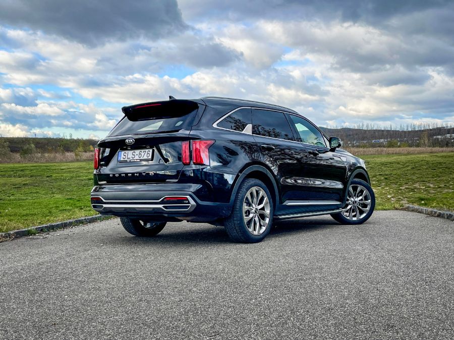 Országúti cirkáló – KIA Sorento 200CRDI - Autó & Motor - MOBILITY - kia sorento, Kia Sorento 200CRDI teszt, Kia Sorento dízel teszt, sorento teszt, 
