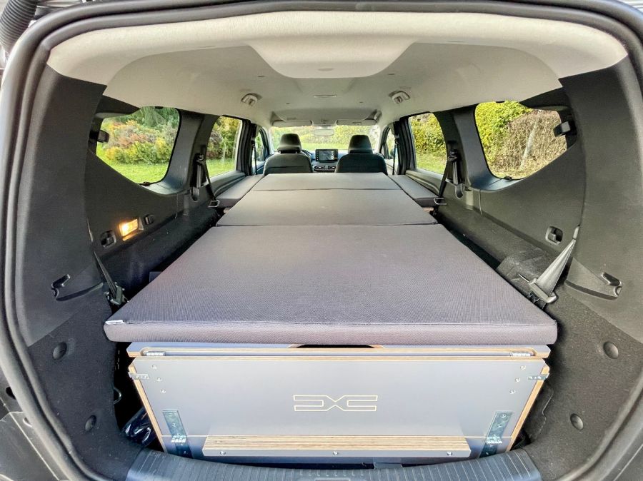 Hihetetlen funkciók – Dacia Jogger Extreme TCe110 - Autó & Motor - MOBILITY - 