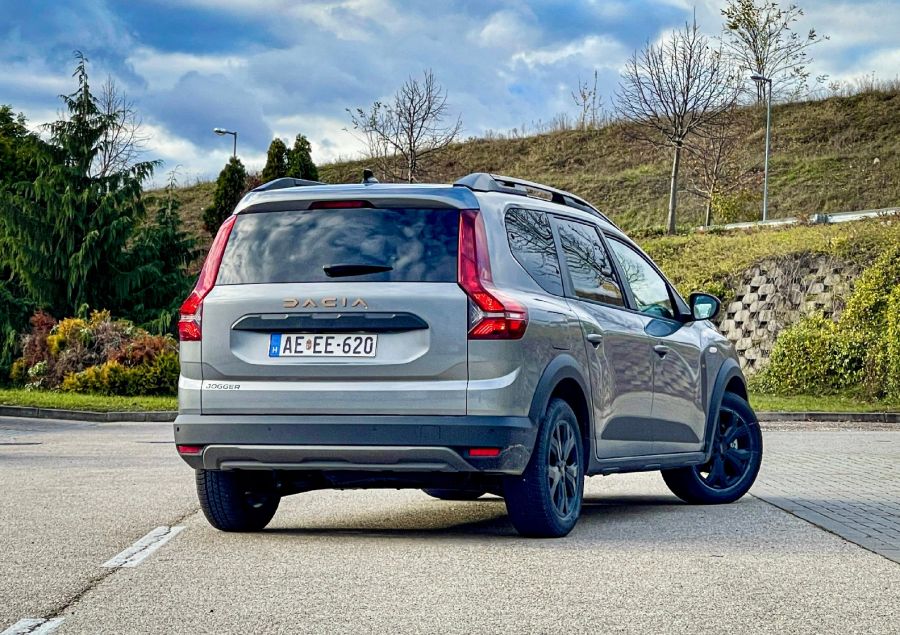 Hihetetlen funkciók – Dacia Jogger Extreme TCe110 - Autó & Motor - MOBILITY - 