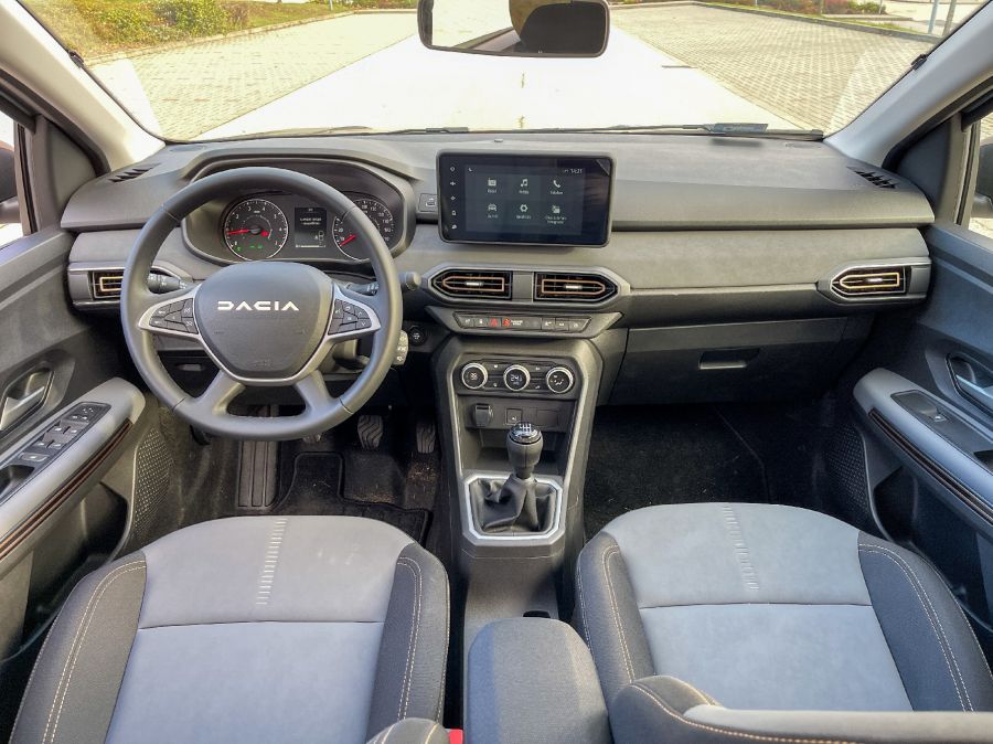 Hihetetlen funkciók – Dacia Jogger Extreme TCe110 - Autó & Motor - MOBILITY - 