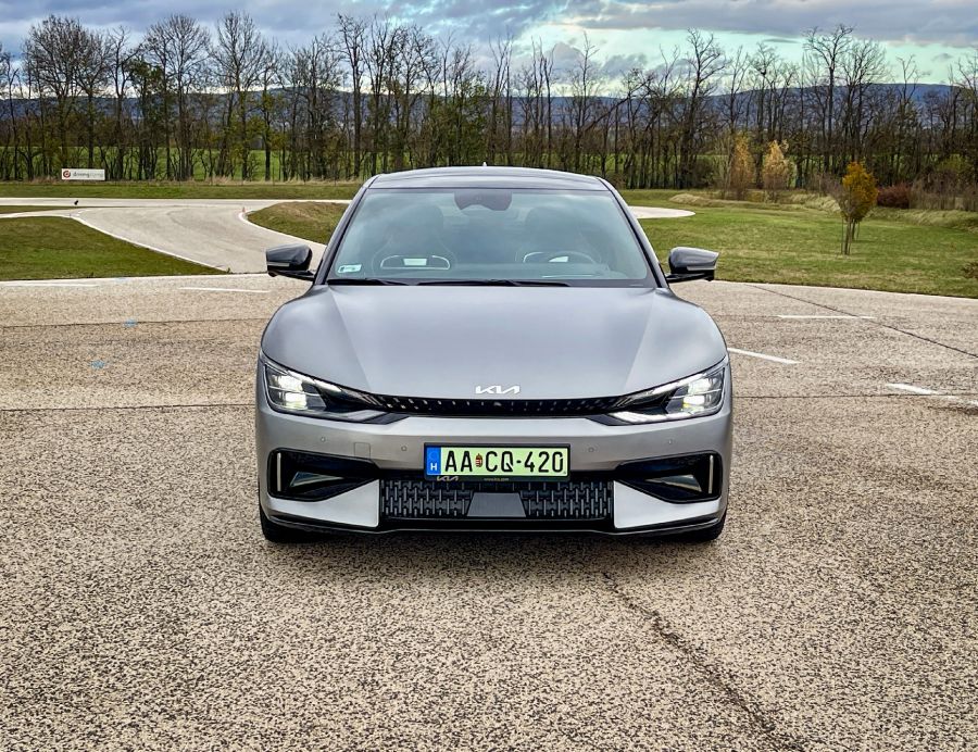 Ne higgy a szemednek – KIA EV6 GT - Autó & Motor - MOBILITY - ev6 gt teszt, KIA ev6 gt teszt, KIA ev6 teszt, 