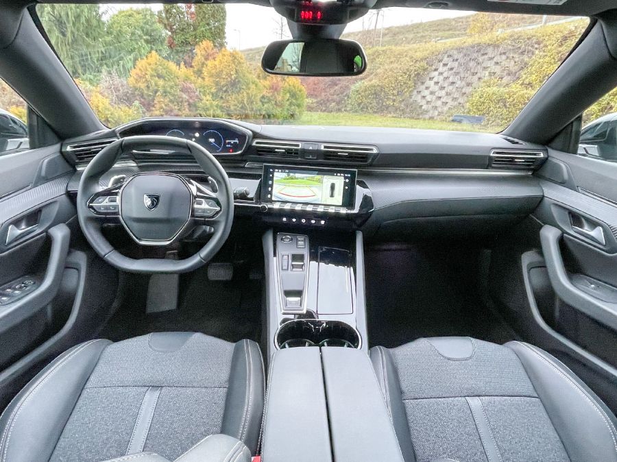 Szemben az árral - Peugeot 508 SW Allure 1,5 BlueHDI 130 - Autó & Motor - MOBILITY - 2023 Peugeot 508 SW 1%2C5 BlueHDI teszt, 508 peugeot, 508 Peugeot 2023, Peugeot 508 SW Allure 1%2C5 dízel teszt, Peugeot 508 teszt, 