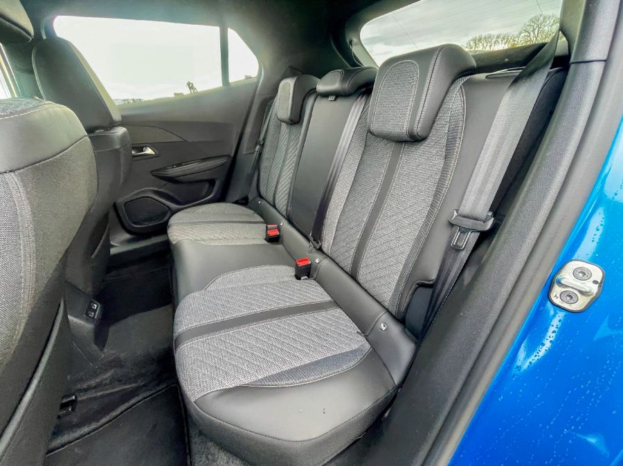 Az év legjobbja franciául – Peugeot e-2008 Allure - Autó & Motor - MOBILITY - Peugeot 2008 elektromos teszt, Peugeot e 2008 teszt Allure, Peugeot e-2008 teszt, Peugeot e2008 teszt, 