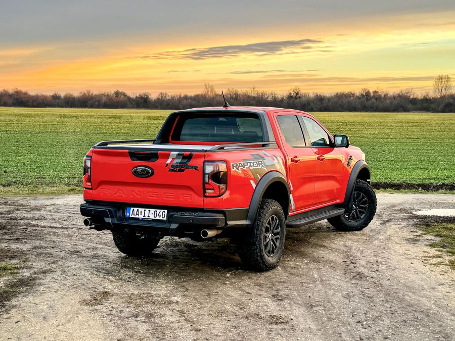 Pickup a csúcson – Ford Ranger Raptor 3.0 Eco Boost - Autó & Motor - MOBILITY - 2023 Ford ranger raptor teszt, 2023 Ranger Raptor 3.0 Eco Boost teszt, Ford Ranger Raptor teszt, raptor teszt, 