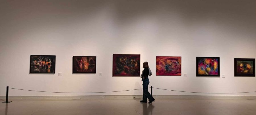 „Soha életemben nem mosogattam, nem tudom miért, valamiért olyan megalázó” - Január 28-ig Reigl Judit kiállítás van a Műcsarnokban -  -  - 1950, André Breton, Hantai Simon, kiállítás, kiállítás budapest 2024, Műcsarnok, műcsarnok reigl judit, Párizs, reigl 100, reigl judit, 