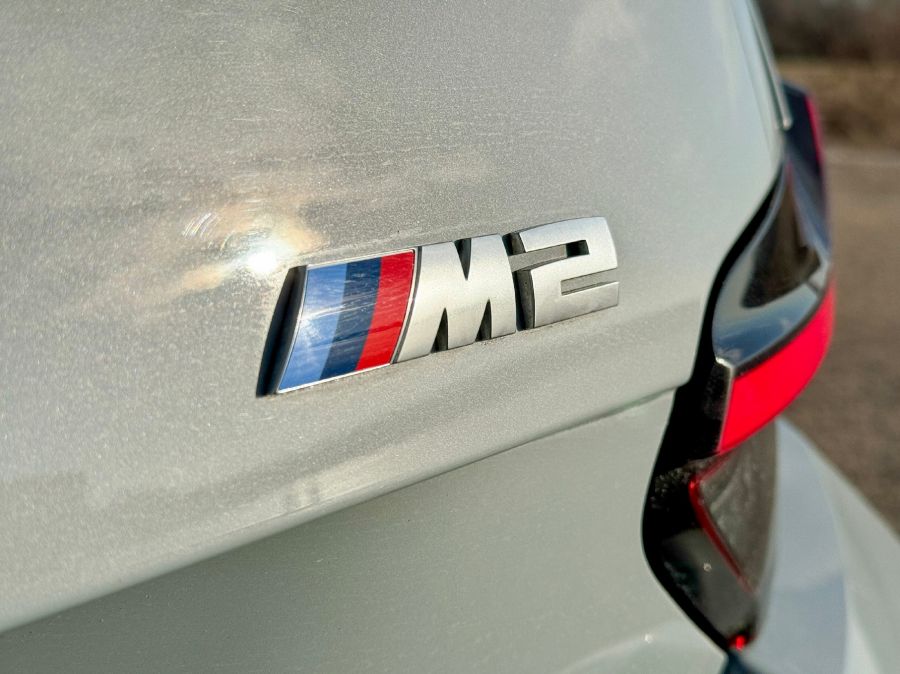 A fiatalság széruma – BMW M2 Performance - Autó & Motor - MOBILITY - 2023 BMW M2, 2023 BMW M2 Performance teszt, BMW M2, BMW M2 teszt, 