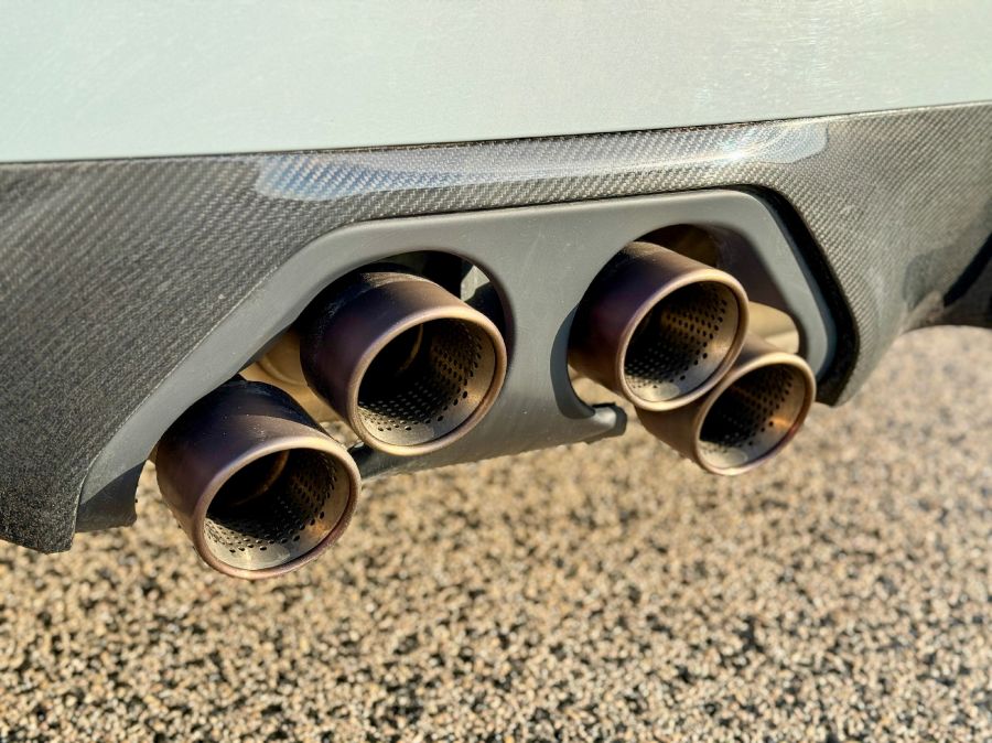 A fiatalság széruma – BMW M2 Performance - Autó & Motor - MOBILITY - 2023 BMW M2, 2023 BMW M2 Performance teszt, BMW M2, BMW M2 teszt, 