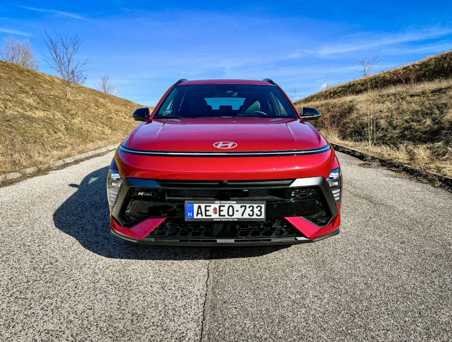 A katonatiszt – Hyundai Kona 1.6 GDi Hibrid - Autó & Motor - MOBILITY - 2024 Hyundai Kona 1.6 GDi Hibrid teszt, Hyundai Kona hybrid teszt, Hyundai Kona teszt, 