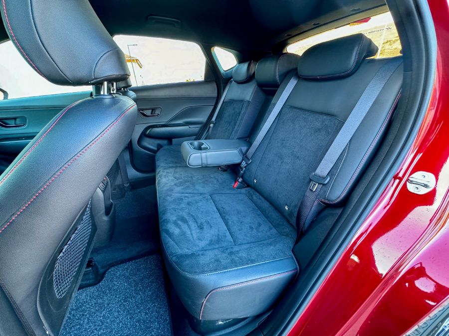 A katonatiszt – Hyundai Kona 1.6 GDi Hibrid - Autó & Motor - MOBILITY - 2024 Hyundai Kona 1.6 GDi Hibrid teszt, Hyundai Kona hybrid teszt, Hyundai Kona teszt, 