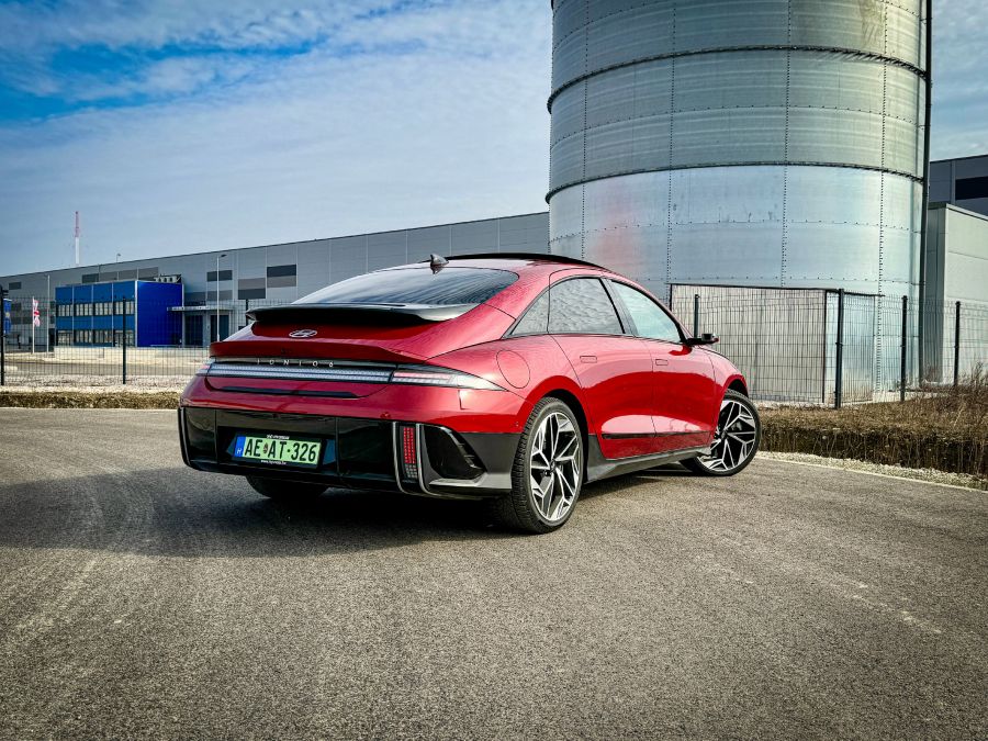 Újrapixelezve – Hyundai Ioniq 6 Executive Edition - Autó & Motor - MOBILITY - Hundai Ioniq 6 Executive teszt, hundai ioniq 6 teszt, hyundai ioniq 6, ioniq 6, ioniq 6 teszt, 