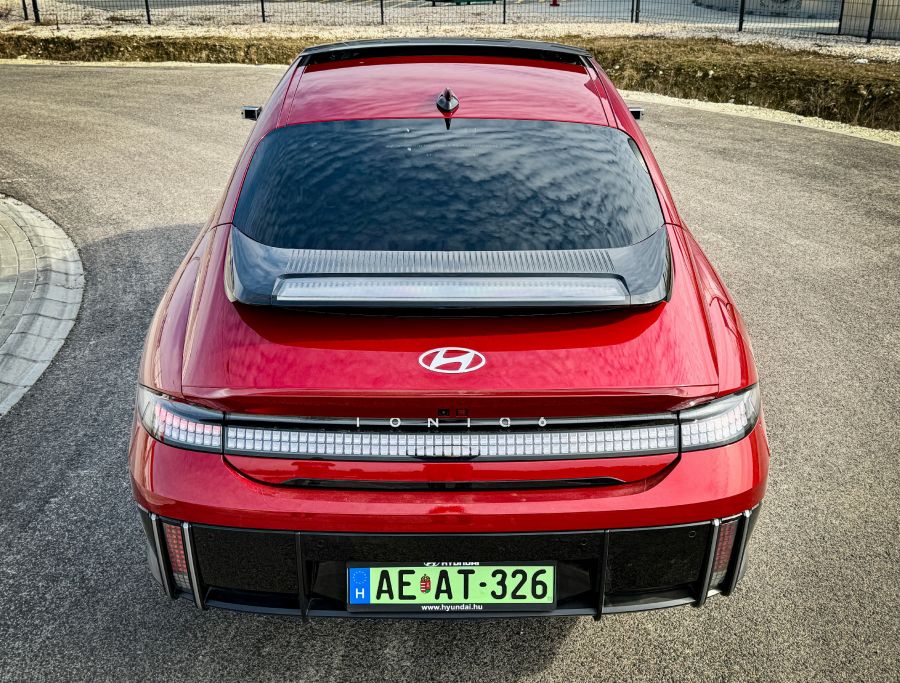 Újrapixelezve – Hyundai Ioniq 6 Executive Edition - Autó & Motor - MOBILITY - Hundai Ioniq 6 Executive teszt, hundai ioniq 6 teszt, hyundai ioniq 6, ioniq 6, ioniq 6 teszt, 