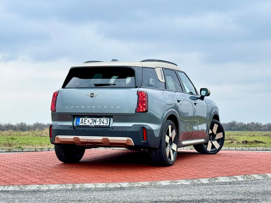 Magasan, boldogan, megújultan – Mini Countryman C Favoured Trim - Autó & Motor - MOBILITY - 2024 Countryman, 2024 mini countryman teszt, countryman 2024, countryman teszt, Mini Countryman benzin teszt, Mini Countryman C Favoured Trim teszt, 