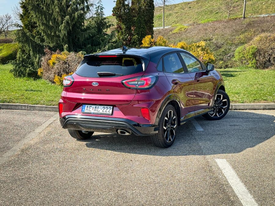 Fordulatosan - Ford Puma Vivid Ruby Edition - Autó & Motor - MOBILITY - 2023 Ford Puma Vivid Ruby teszt, Ford Puma teszt, Ford Puma Vivid Ruby teszt, Puma Ford, Vivid Ruby Puma,
