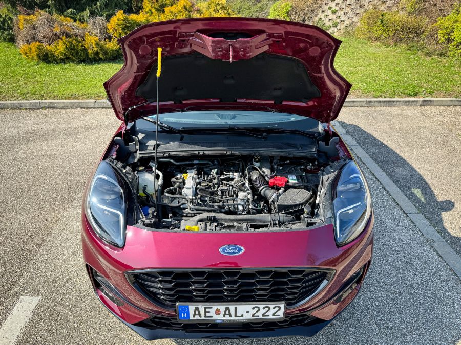 Fordulatosan - Ford Puma Vivid Ruby Edition - Autó & Motor - MOBILITY - 2023 Ford Puma Vivid Ruby teszt, Ford Puma teszt, Ford Puma Vivid Ruby teszt, Puma Ford, Vivid Ruby Puma,