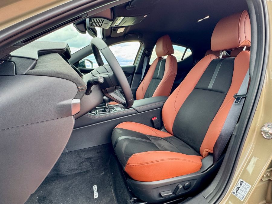 A régi igenis lehet új – Mazda 3 Nagisa - Autó & Motor - MOBILITY - 2024 Mazda 3 Nagisa, mazda 3, Mazda 3 teszt, 