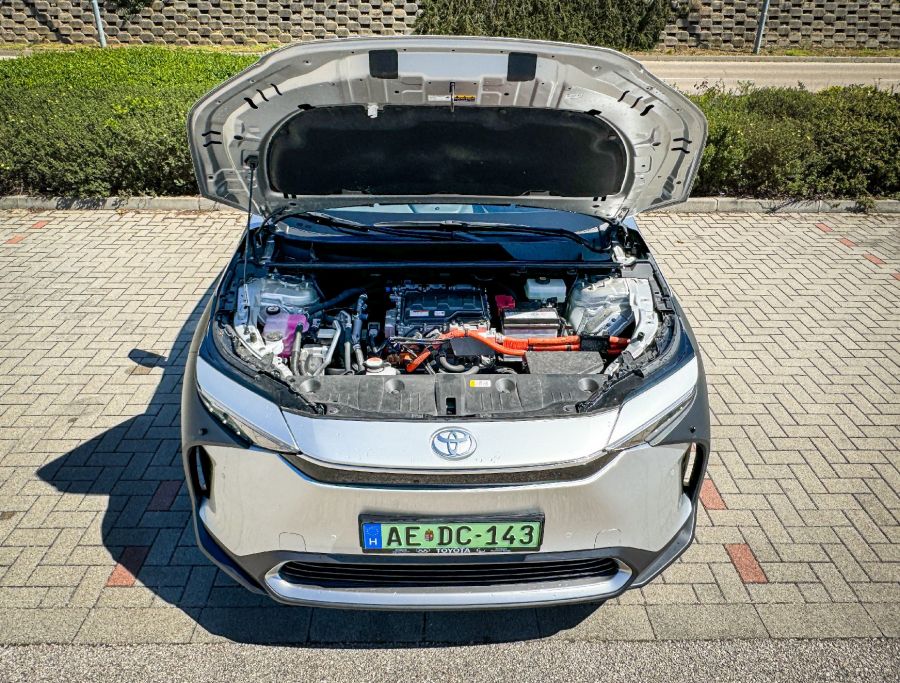 MZ/X azaz Üzenet a jövőből – Toyota BZ4X - Autó & Motor - MOBILITY - BZ4X teszt, Elektromos Toyota teszt, Toyota BZ4X teszt,