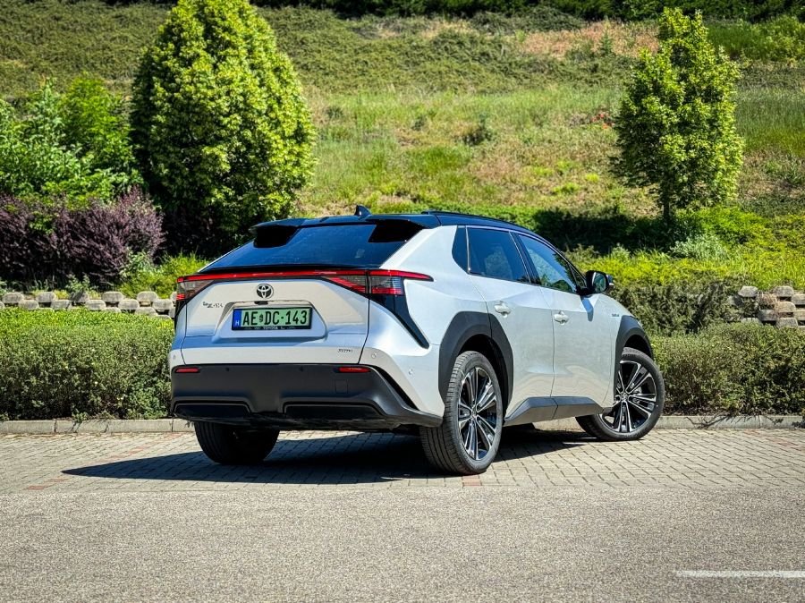 MZ/X azaz Üzenet a jövőből – Toyota BZ4X - Autó & Motor - MOBILITY - BZ4X teszt, Elektromos Toyota teszt, Toyota BZ4X teszt,