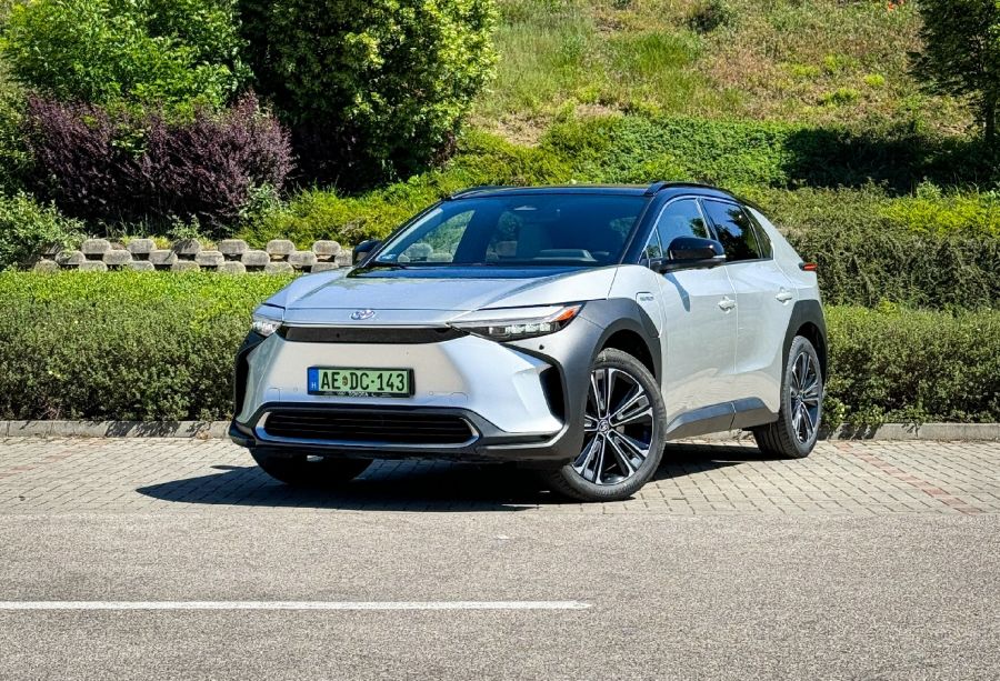 MZ/X azaz Üzenet a jövőből – Toyota BZ4X - Autó & Motor - MOBILITY - BZ4X teszt, Elektromos Toyota teszt, Toyota BZ4X teszt,
