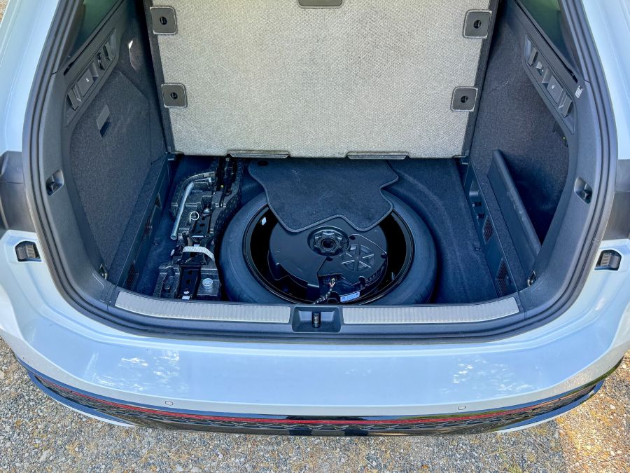 Csak a kombi - Volkswagen Passat 2.0 Tdi R-Line - Autó & Motor - MOBILITY - 2024 VW Passat 2.0 Tdi R-Line teszt, passat, passat b4, passat b9, VW passat, VW passat teszt,