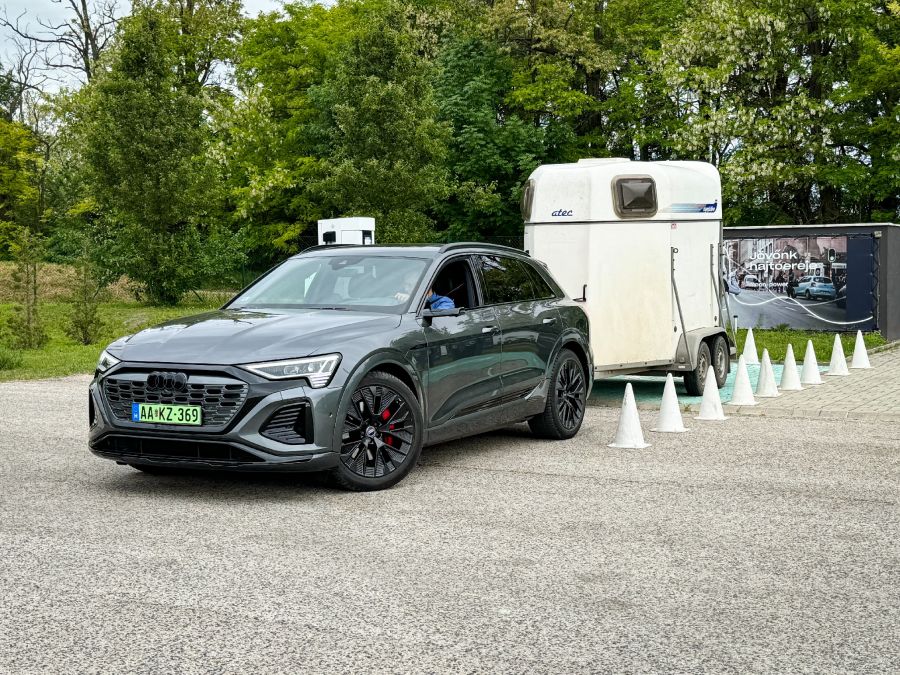 Vajon ez a technológia csúcsa? – Audi Q8 Sportback e-tron 55 - Autó & Motor - MOBILITY - Audi Q8 e-tron, Audi Q8 Sportback e-tron 55 teszt, Q8 e-tron utánfutó teszt, 