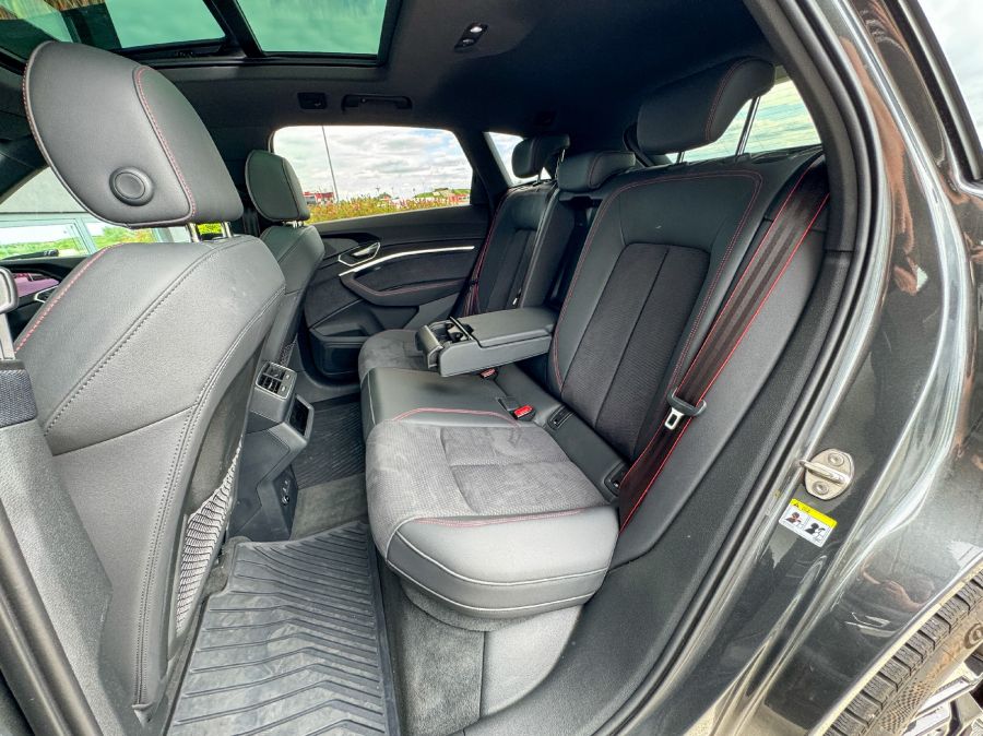 Vajon ez a technológia csúcsa? – Audi Q8 Sportback e-tron 55 - Autó & Motor - MOBILITY - Audi Q8 e-tron, Audi Q8 Sportback e-tron 55 teszt, Q8 e-tron utánfutó teszt, 