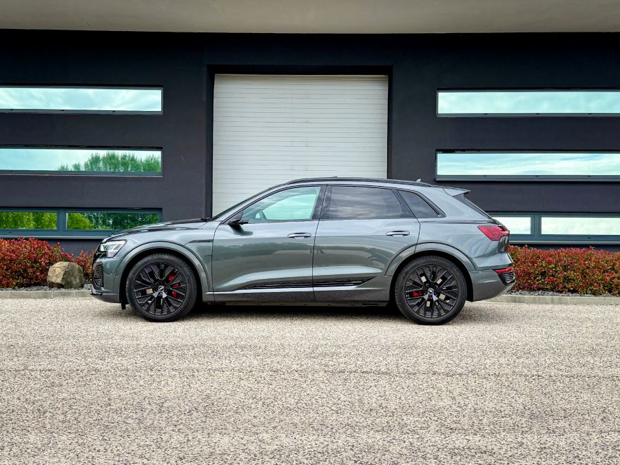 Vajon ez a technológia csúcsa? – Audi Q8 Sportback e-tron 55 - Autó & Motor - MOBILITY - Audi Q8 e-tron, Audi Q8 Sportback e-tron 55 teszt, Q8 e-tron utánfutó teszt, 