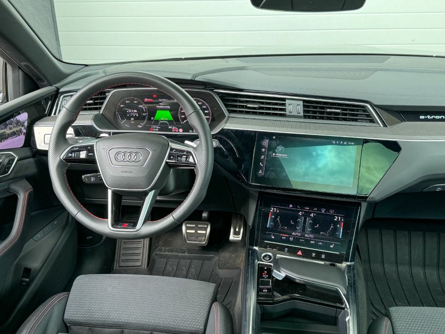 Vajon ez a technológia csúcsa? – Audi Q8 Sportback e-tron 55 - Autó & Motor - MOBILITY - Audi Q8 e-tron, Audi Q8 Sportback e-tron 55 teszt, Q8 e-tron utánfutó teszt, 