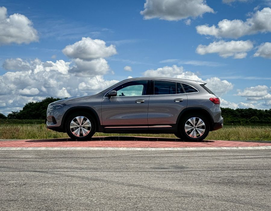 Az elektromos belépő – Mercedes-Benz EQA 250+ - Autó & Motor - MOBILITY - eqa 250 teszt, eqa teszt, Mercedes EQA, Mercedes EQA 250+ teszt, Mercedes-Benz EQA 250+ teszt, 
