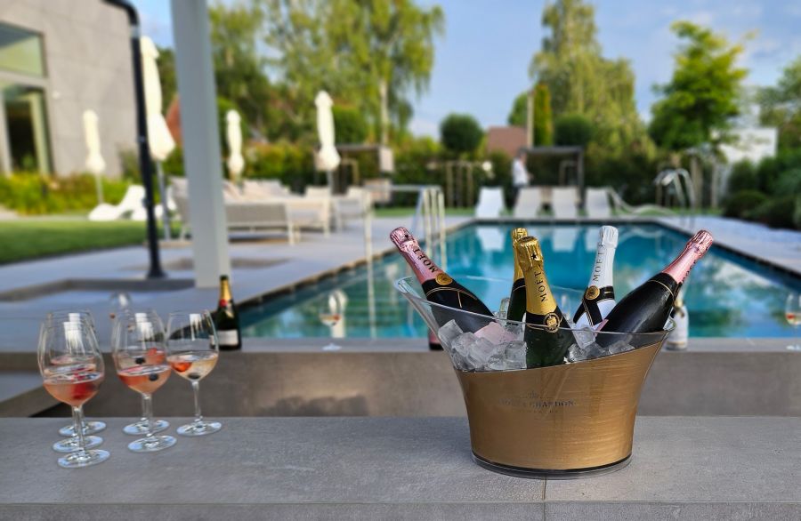 Champagne vacsorával lazított a Miss World Hungary 15 gyönyörű döntőse - STYLELIFE - STYLENEWS - Miss Fashion Miss Sport Miss Talent Miss Natural Beauty, Miss World Hungary, szépség,