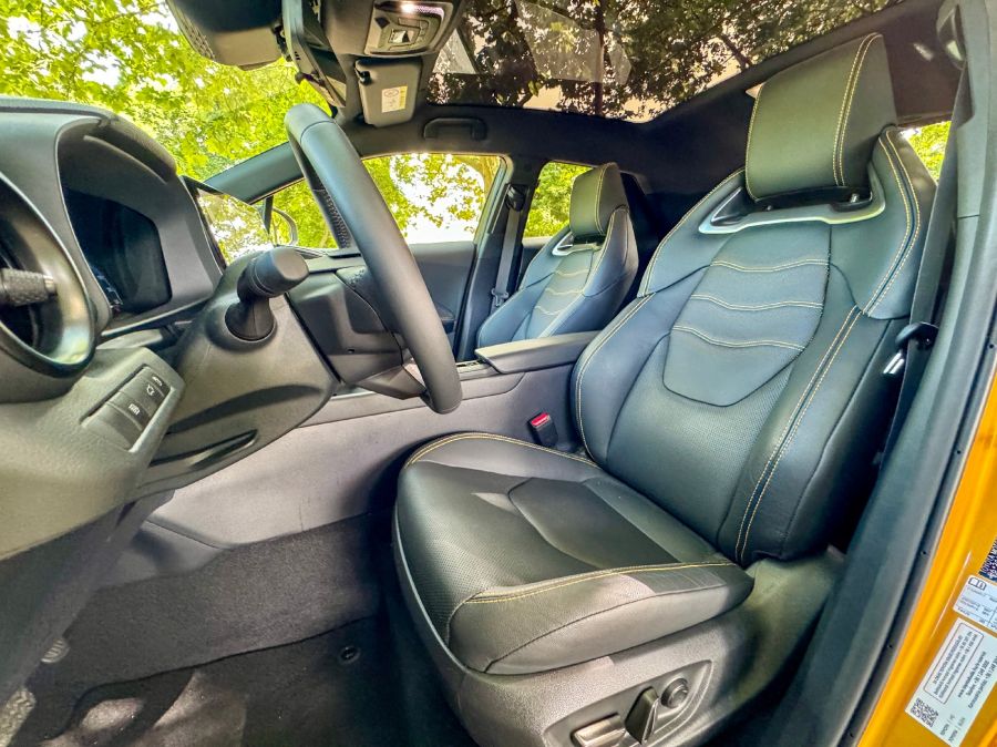 Bevált recept remek köntösben - Toyota C-HR 2.0 Hybrid 197 LE AWD e-CVT - Autó & Motor - MOBILITY - 2024 Toyota C-hr 2.0 hybrid teszt, 2024 Toyota C-hr AWD teszt, c-hr 2024, c-hr teszt, c-hr toyota, 