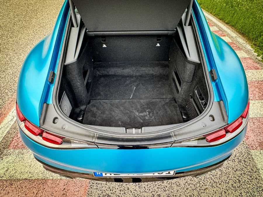 Ha öregszel csak a játék ára lesz több – Mercedes-AMG GT 63 Coupé 4-Matic+ - Autó & Motor - MOBILITY - 2024 Mercedes-AMG GT 63 Coupé teszt, AMg GT 63 teszt, Mercedes GT 63 teszt, mercedes-amg gt 63 s v8 biturbo, Mercedes-AMG GT63 Coupé teszt,