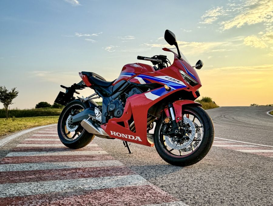 Újonc barát sportmotor – Honda CBR650R - Autó & Motor - MOBILITY - cbr650r, cbr650r 2024, cbr650r teszt, Honda CBR 650R teszt, 