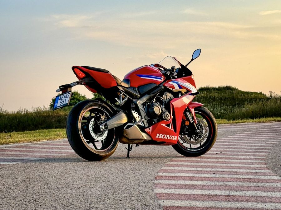 Újonc barát sportmotor – Honda CBR650R - Autó & Motor - MOBILITY - cbr650r, cbr650r 2024, cbr650r teszt, Honda CBR 650R teszt, 