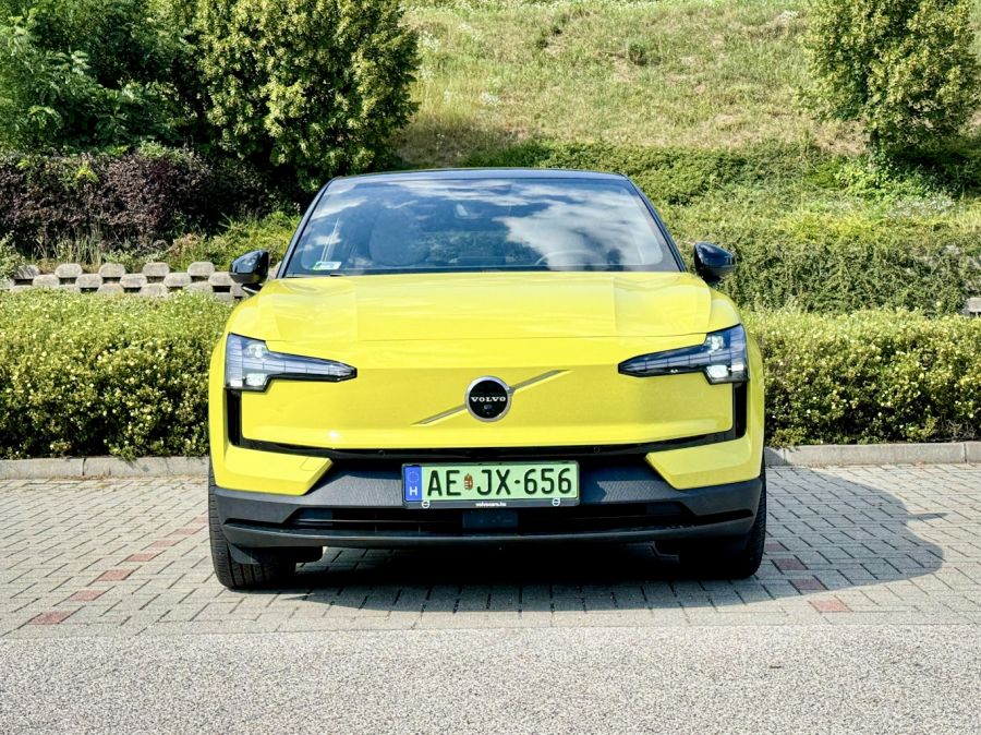 Identitás válság – Volvo EX30 Single Motor Extended Range Ultra - Autó & Motor - MOBILITY - volvo ex30, Volvo EX30 single motor extended range Ultra teszt, Volvo Ex30 teszt, 