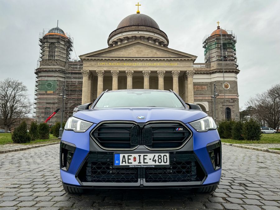 A bajor metamorfózis – BMW X2 M35i xDrive - Autó & Motor - MOBILITY - 2024 BMW X2 M35 Xdrive teszt, BMW X2 M35i teszt, x2 bmw, x2 bmw 2024, 