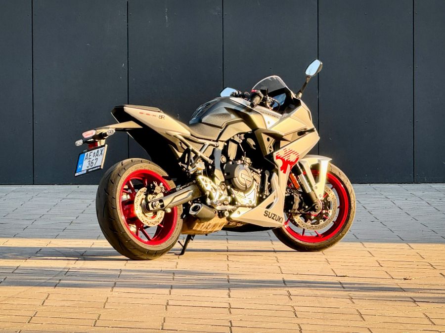 Sportköntös – Suzuki GSX-8R - Autó & Motor - MOBILITY - 2024 suzuki gsx-8r, gsx 8r, gsx-8r teszt, suzuki gsx-8r teszt,