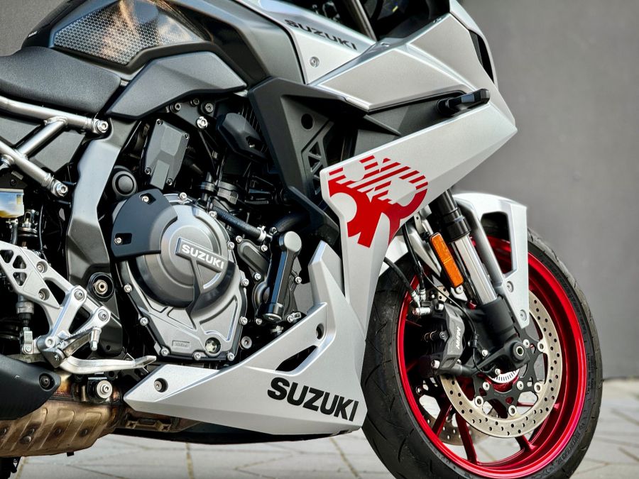 Sportköntös – Suzuki GSX-8R - Autó & Motor - MOBILITY - 2024 suzuki gsx-8r, gsx 8r, gsx-8r teszt, suzuki gsx-8r teszt,