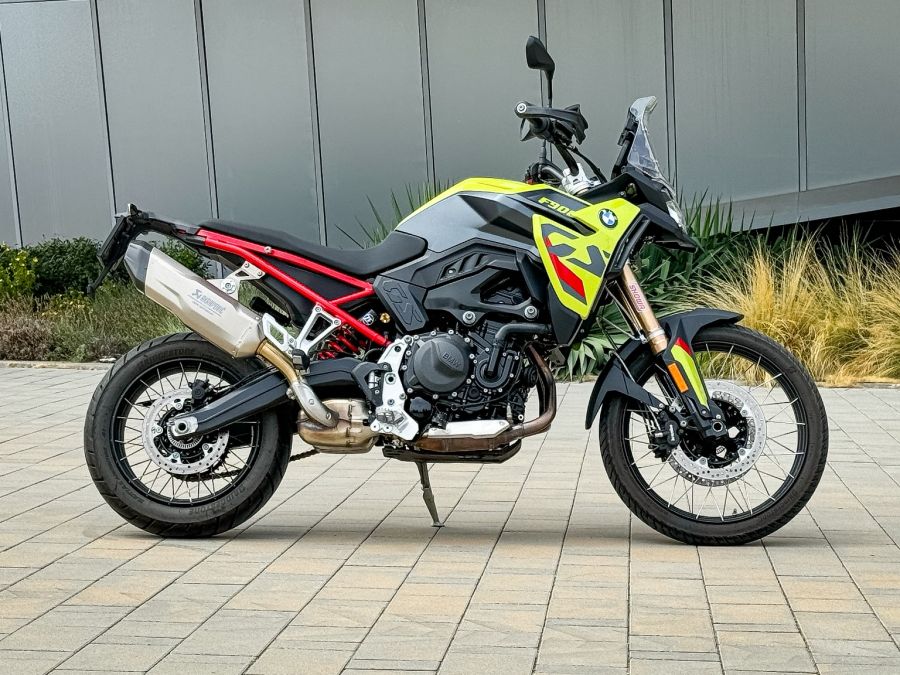 Nem állva szeretünk bele – BMW F 900 GS - Autó & Motor - MOBILITY - 2024 BMW F900GS teszt, BMW f 900 GS teszt, f900gs, F900GS teszt,