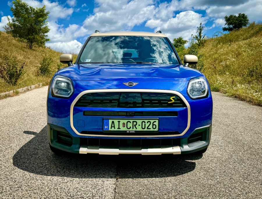 SUV, vidám és elektromos – Mini Countryman SE All4 - Autó & Motor - MOBILITY - 2024 Mini countryman SE All4 teszt, countryman 2024, countryman e, countryman electric, countryman elektromos teszt, countryman teszt, Mni countryman SE teszt, 