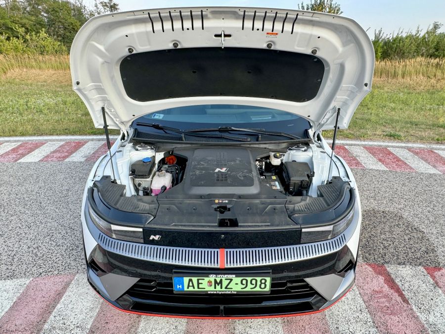 Gyorsabban, gyorsabban, gyorsabban – Hyundai Ioniq 5 N - Autó & Motor - MOBILITY - hyundai ioniq 5, hyundai Ioniq 5N t, ioniq 5, ioniq 5n, ioniq 5N teszt,