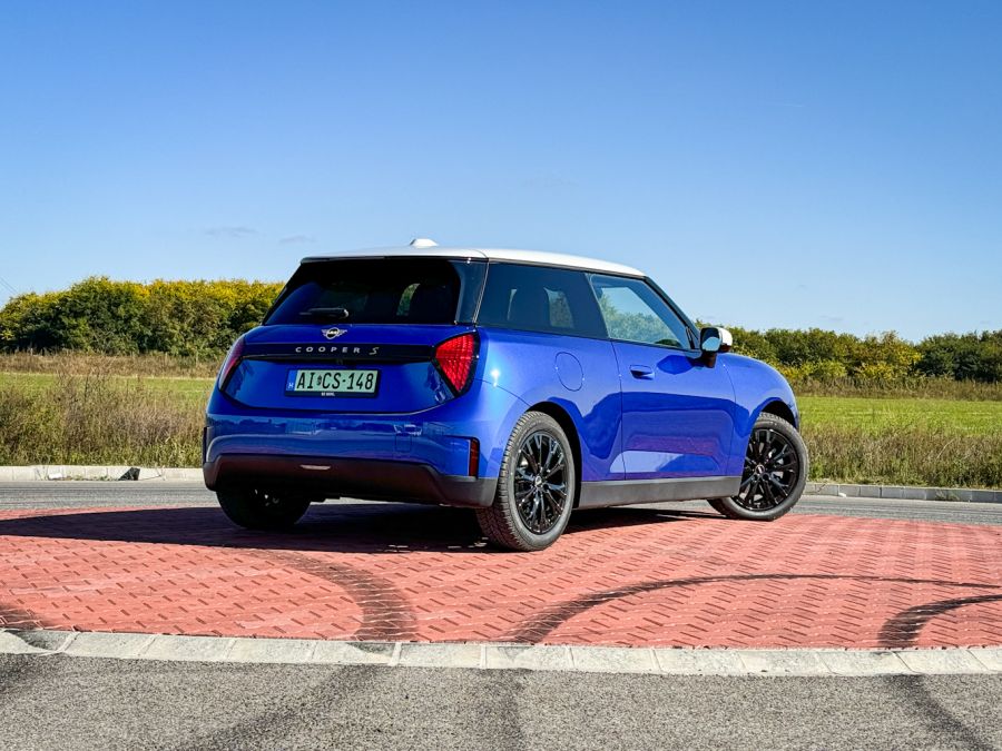 Az elektromos kicsi – Mini Cooper SE - Autó & Motor - MOBILITY - 2024 Mini Cooper SE teszt, 2024 Mini elektromos, Mini Cooper elektromos teszt, Mini Cooper SE teszt,