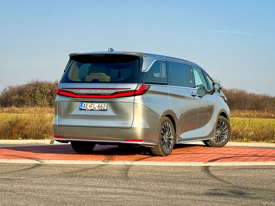 Business class vagy private jet négykeréken? Bemutatkozik a Lexus LM 350h AWD Supreme - Autó & Motor - MOBILITY - lexus, lexus lm, lexus lm 350h, lexus teszt, lexuslm, lexuslm teszt, lexuslm350h, lexuslm350hawd, luxus busz, private jet, 